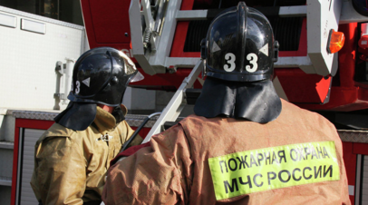 На предприятии в Чехове загорелись цистерны с топливом