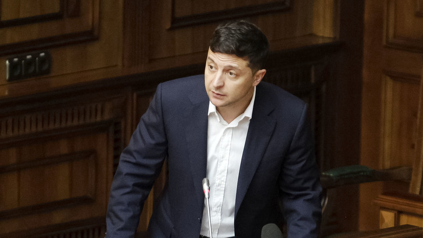 Эксперт оценил предложение советника Зеленского переименовать Россию