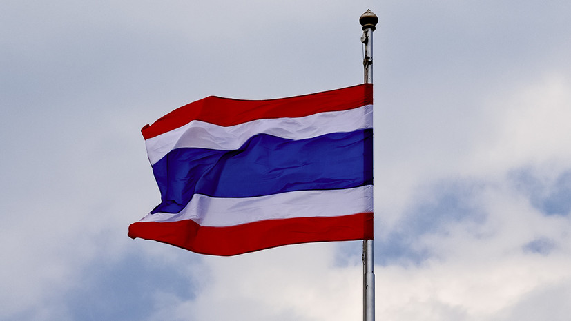 Новое правительство Таиланда принесло присягу 