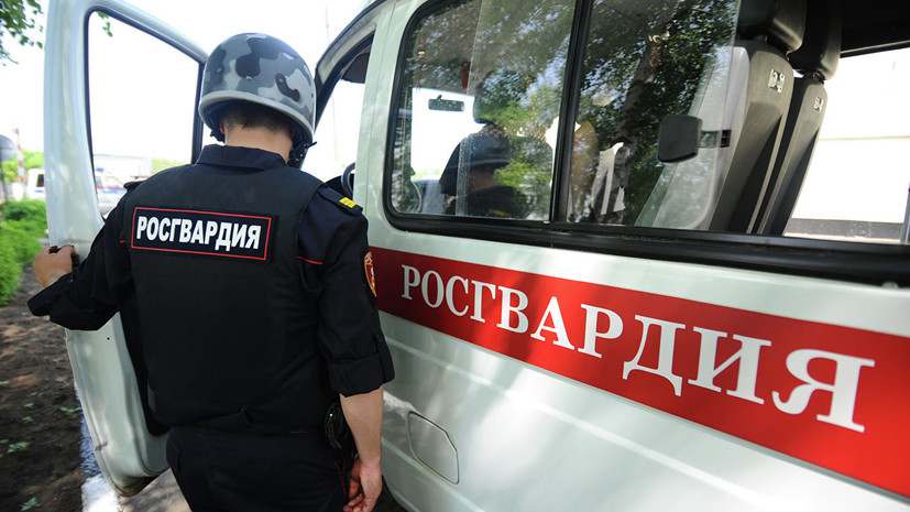 В Росгвардии пояснили, почему бойцы не обязаны представляться