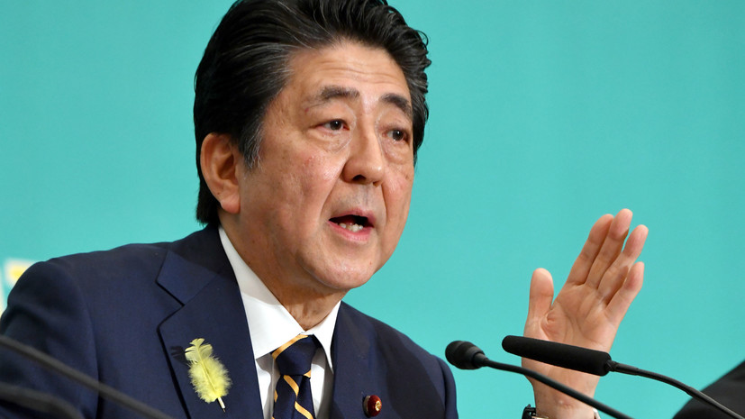Абэ заявил о желании заключить мирный договор с Россией до 2021 года