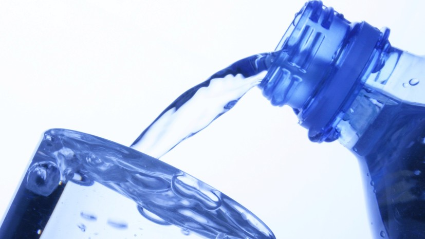 Чемезов заявил, что 25% питьевой воды в России является подделкой