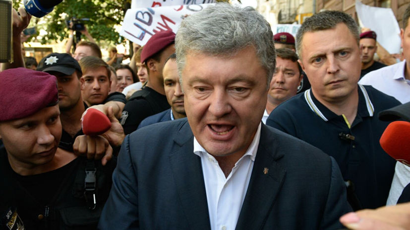 Порошенко заявил о готовности пройти полиграф в прямом эфире