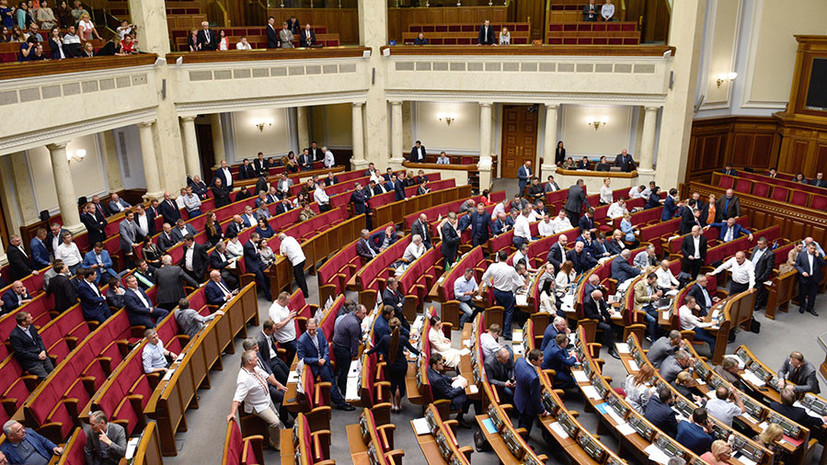 Новые депутаты Рады устроили перепалку из-за русского языка