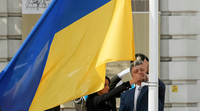 Порошенко вновь пообещал поднять флаг Украины над Донецком