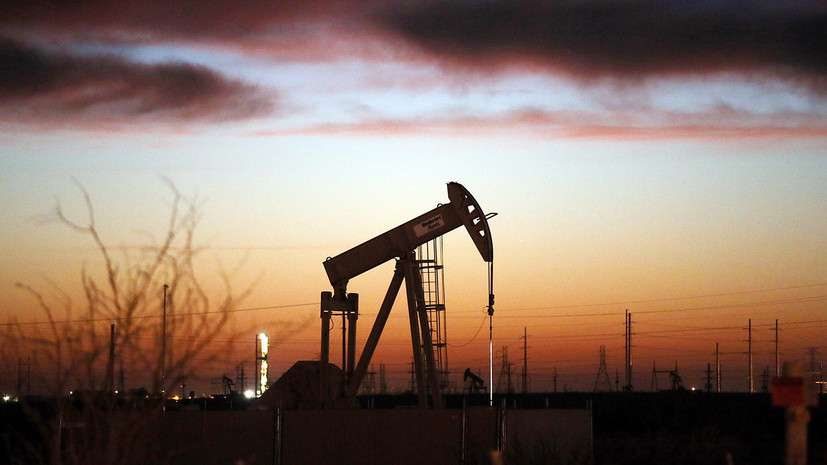 Цена на нефть Brent превысила $62 за баррель