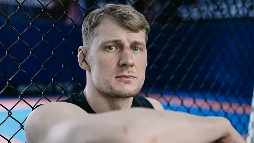 Волков: включусь в гонку за пояс UFC в случае победы над дос Сантосом на турнире в Москве