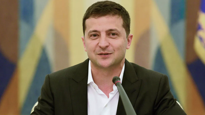 Зеленскому предоставили полномочия утверждать план обороны Украины