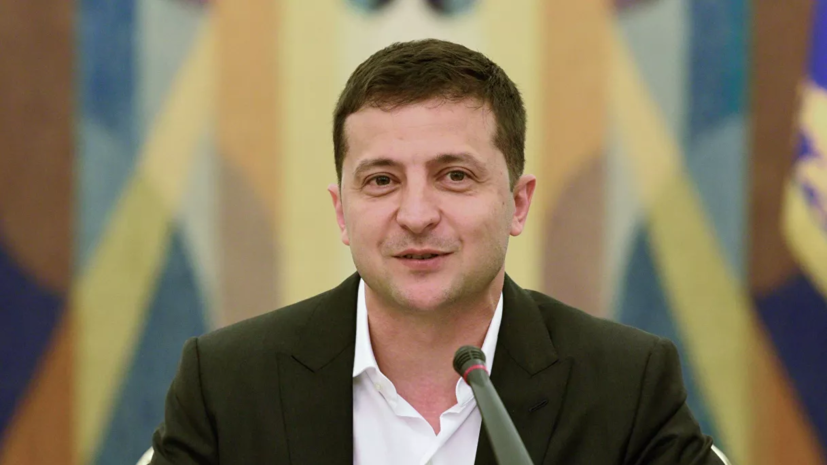 Опрос: Зеленскому доверяют почти 80% украинцев