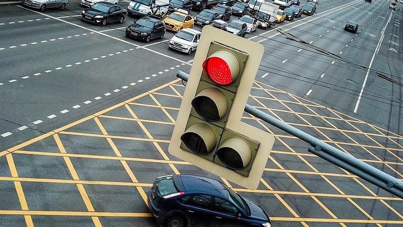 В Москве планируют обновить светофоры