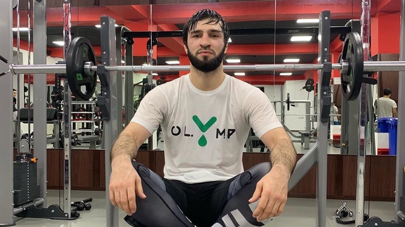 Тренер Тухугова заявил, что перед UFC 242 россиянин лечился от стафилококка