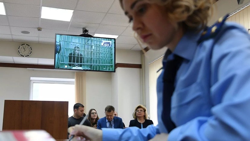 Устинова отпустят из СИЗО до конца дня