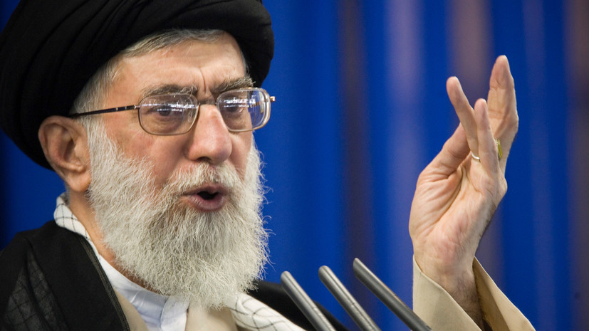 Хаменеи: Иран продолжит сокращение обязательств по сделке
