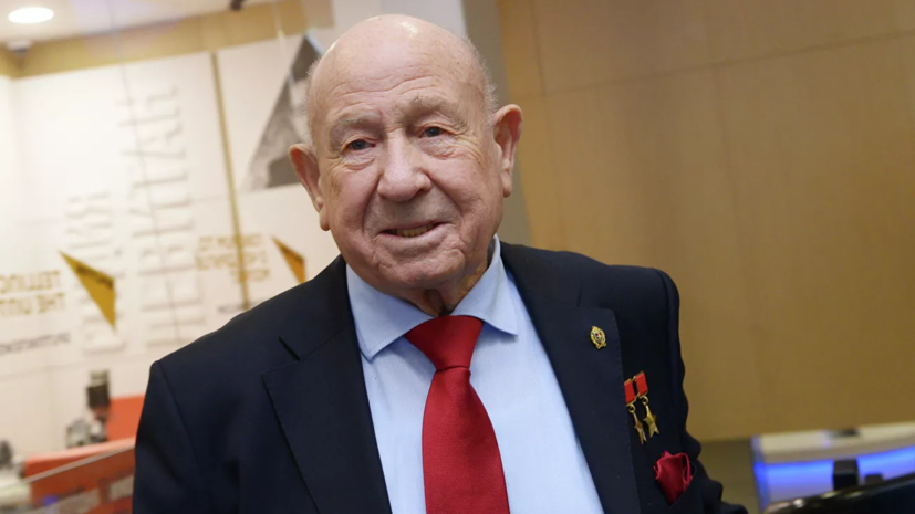 Дважды Герой Советского Союза Савиных назвал Леонова прямым и бесстрашным человеком
