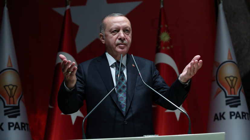 Эрдоган заявил, что Турция в Сирии воюет не с курдами