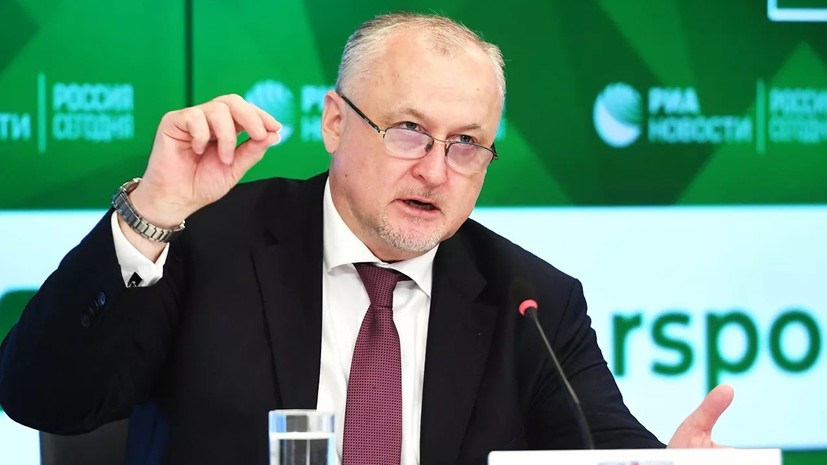 Ганус: спрашивайте у Колобкова о виновных в подделке базы данных московской лаборатории