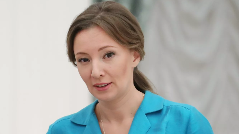 Кузнецова навестила в больнице Москвы сбитого в Бурятии мальчика