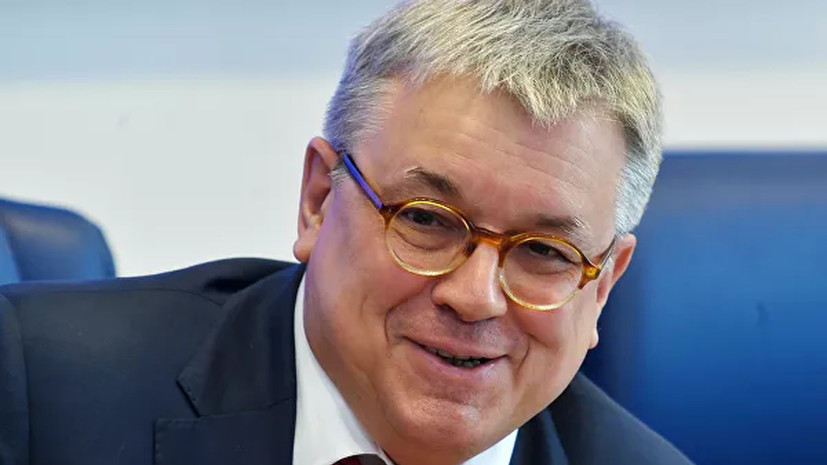 Ректор ВШЭ прокомментировал слова профессора вуза о русском языке