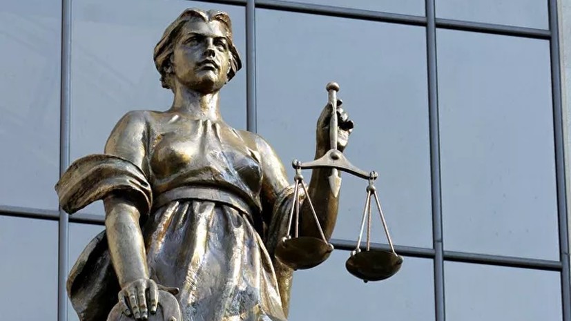 ВС ликвидировал движение «За права человека»