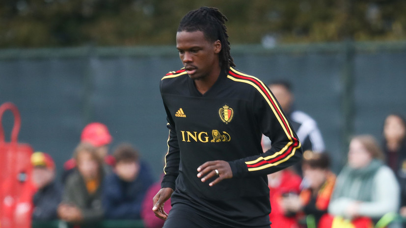 Футболист сборной Бельгии вышел на поле в чужой футболке