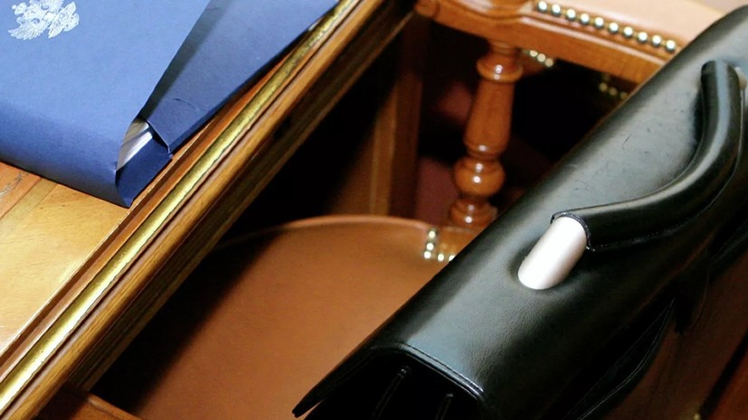 Школьница из Королёва показала аппарат для уборки космического мусора