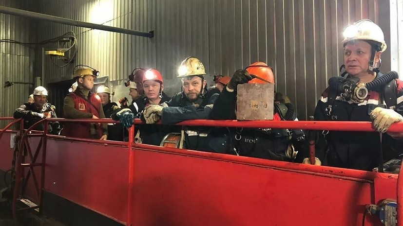Хлопки газа зафиксировали при ликвидации пожара в нефтешахте в Коми
