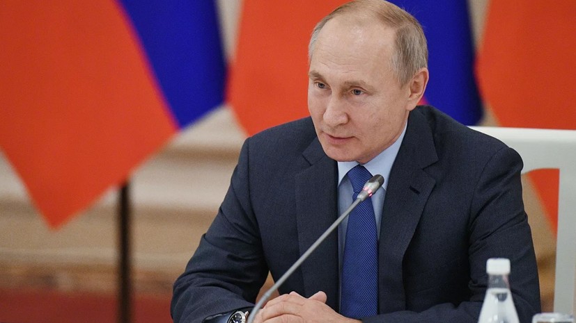 Путин призвал провести празднование Победы на самом высоком уровне