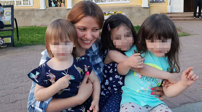 Семья из Москвы добивается возвращения отнятых опекой приёмных дочерей