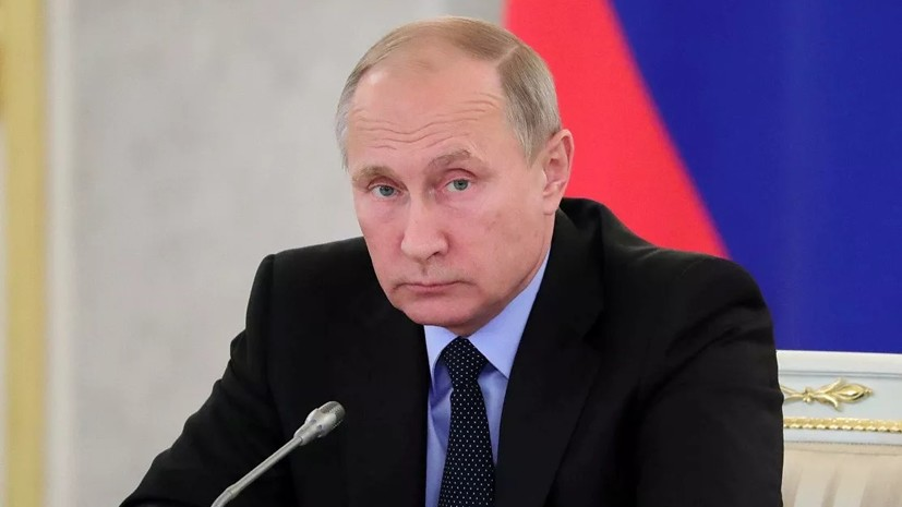 Путин 12 декабря встретится с судьями КС России