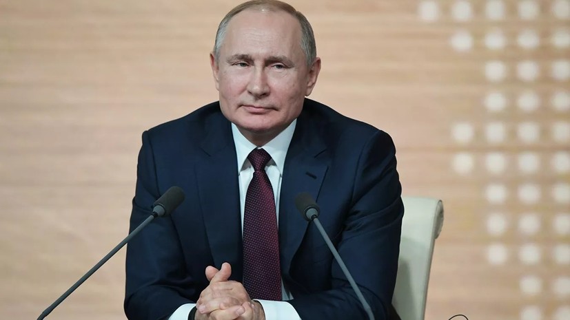Путин призвал не спешить с внесением поправок в Конституцию