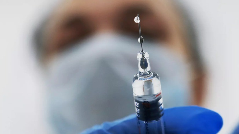 Почти 3 млн жителей Петербурга привились от гриппа
