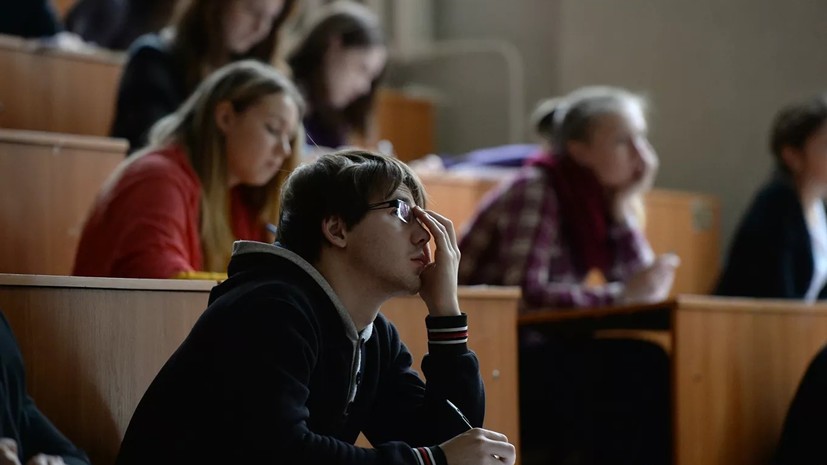 Петербург получит федеральные субсидии на проекты в образовательной сфере