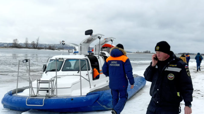 Льдина с шестью рыбаками оторвалась от берега в Ивановской области
