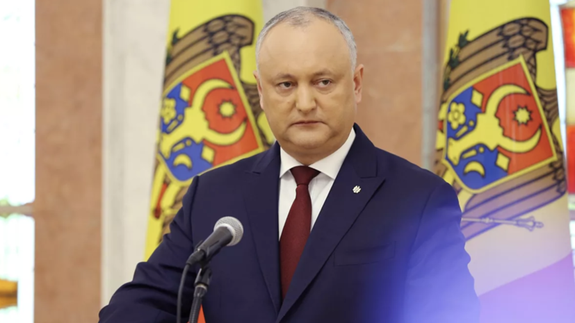 Додон заявил о намерении объявить Плахотнюка в международный розыск