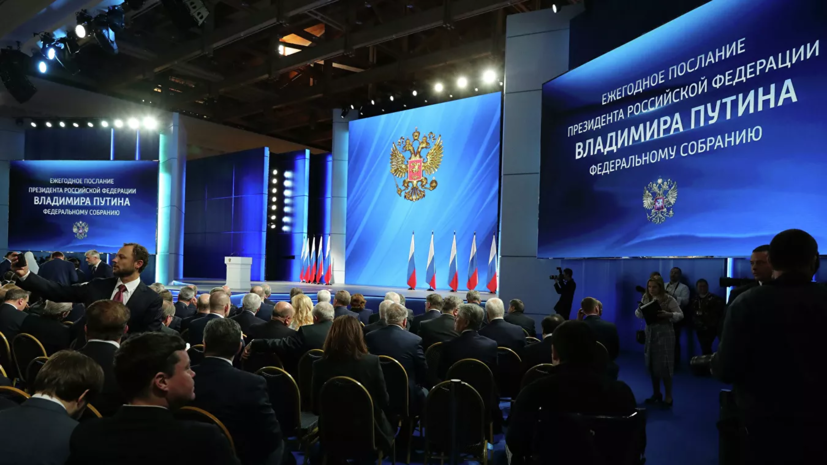 Путин заявил о важности бесплатного горячего питания для младших школьников