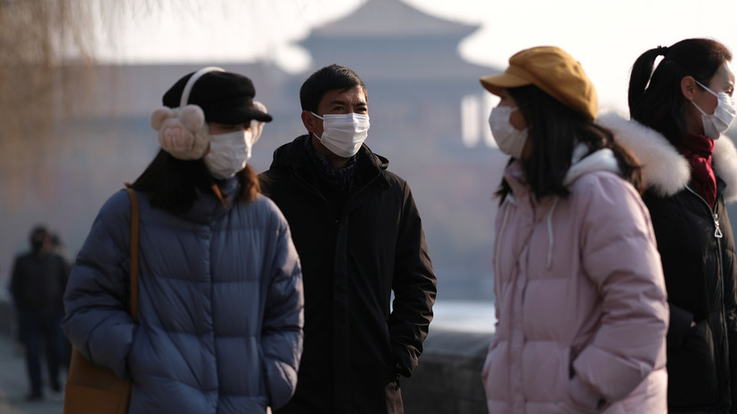 В Китае допустили усиление способности коронавируса к распространению
