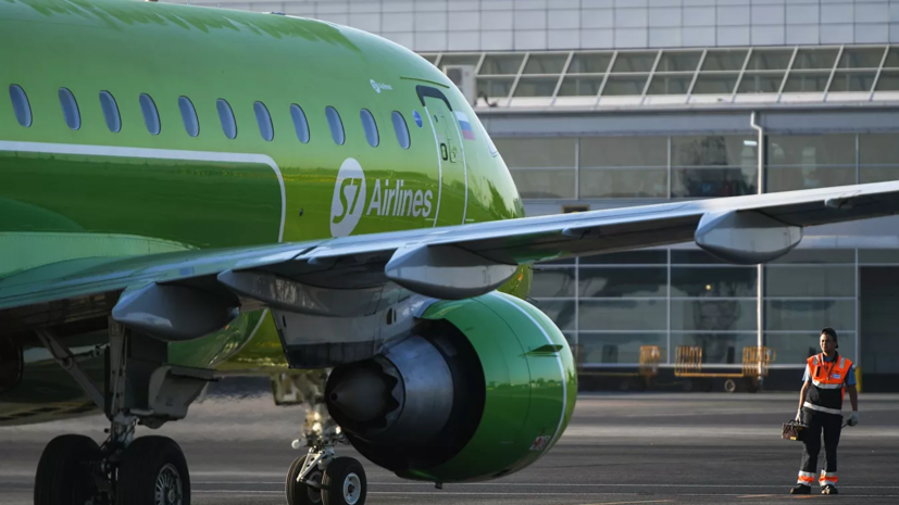 Пассажиры экстренно севшего в Новосибирске самолёта вылетели в Екатеринбург