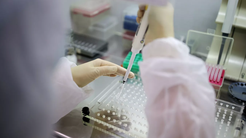 В МИД Китая призвали бороться с теориями заговора по поводу коронавируса
