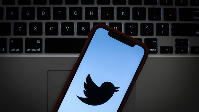 Facebook и Twitter заявили об удалении сотен аккаунтов из России