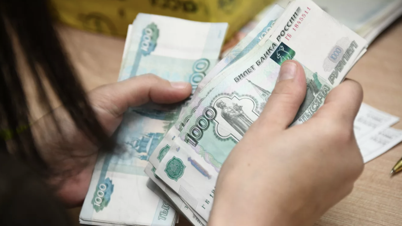 Правительство начнёт мониторинг ситуации с выплатами зарплат