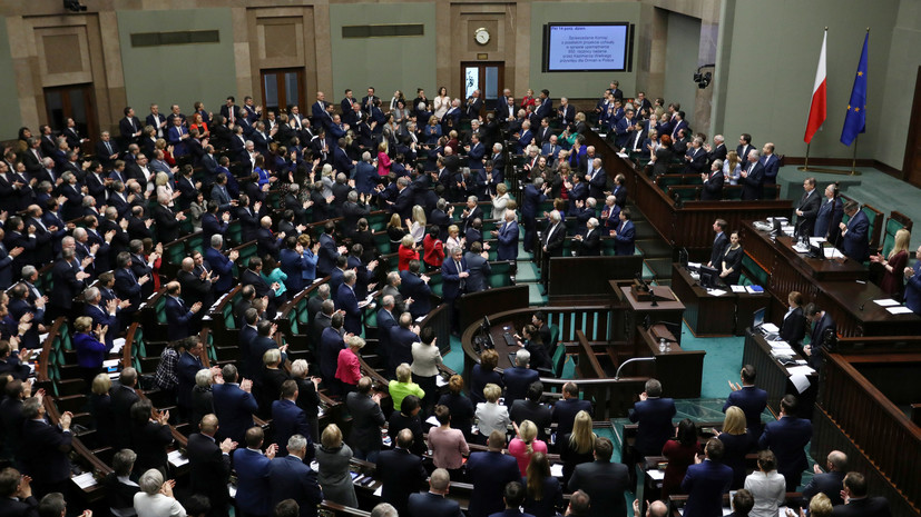 В Польше введены ограничения на передвижение