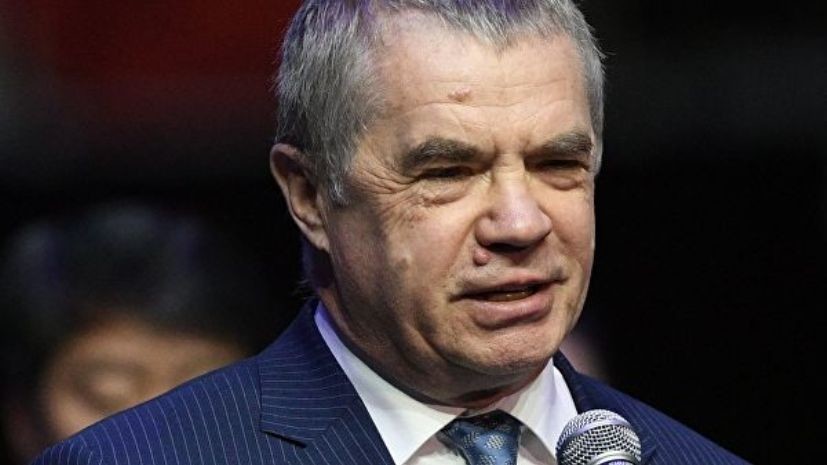 Медведев не видит ничего радостного в досрочном завершении сезона КХЛ