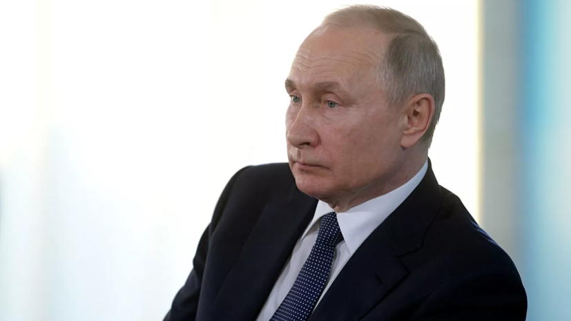 Путин предложил временно ввести каникулы по потребкредитам и ипотеке