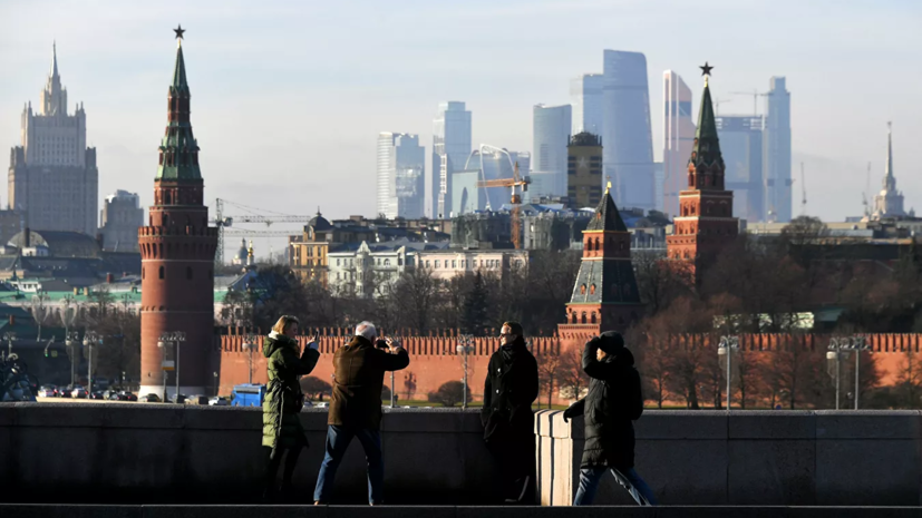 В ВОЗ призвали москвичей соблюдать дистанцию из-за коронавируса