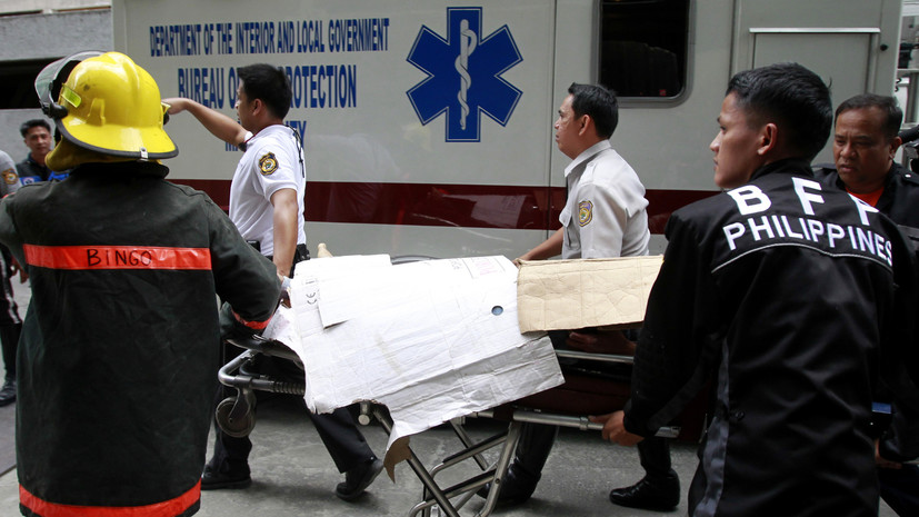 СМИ: В Маниле упал самолёт с восемью людьми на борту