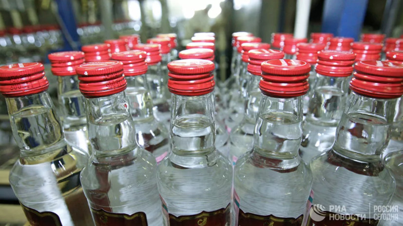 В МЧС советуют не заменять водкой спирт при изготовлении антисептика