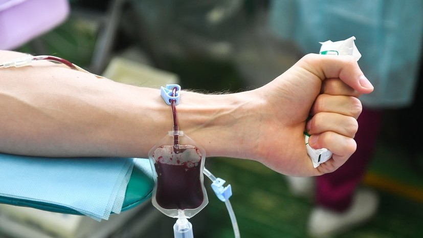 Для лечения COVID-19 врачам нужна плазма крови переболевших людей