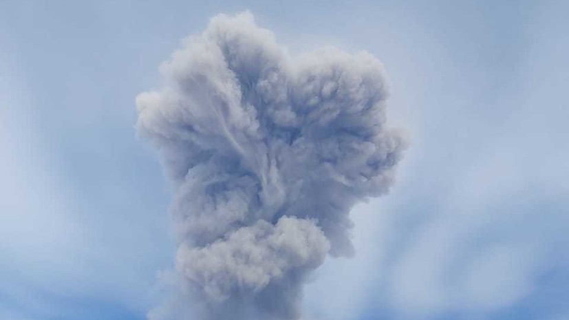 An Eyewitness Photographed A Column Of Ash From The Ebeko Volcano On ...