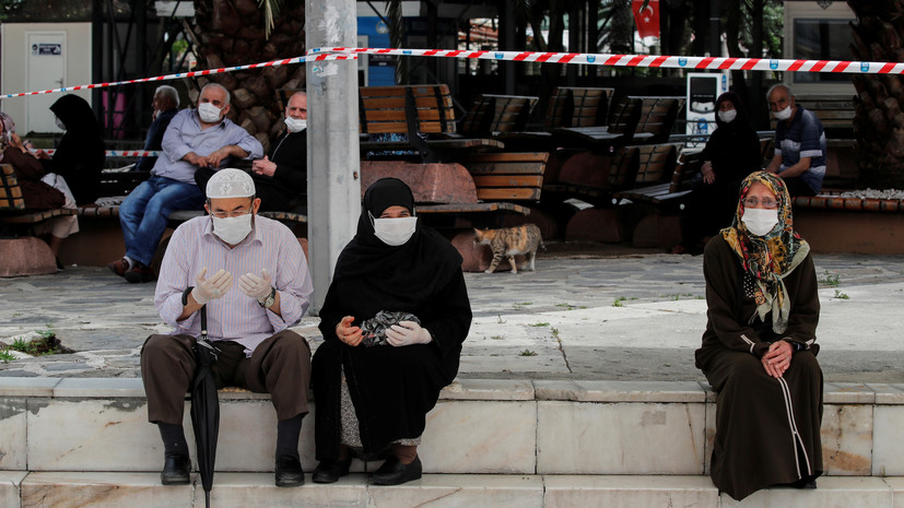 За сутки в Турции выявили 1158 новых случаев коронавируса