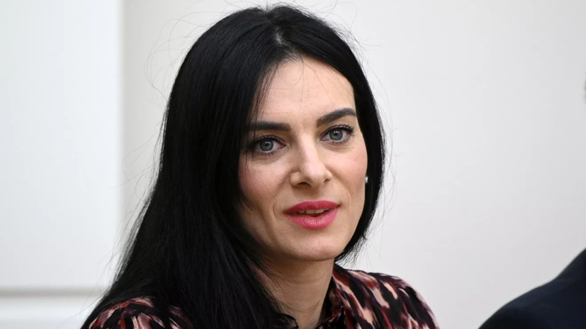 Исинбаева рассказала, кем она мечтала стать в детстве Исинбаева рассказала, кем она мечтала стать в детстве